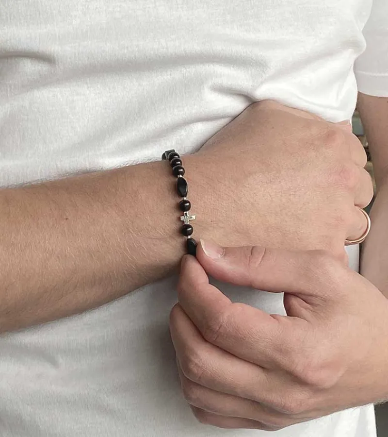 By Gabay , Armbånd med sølvkors, glas- og træperler* Studentergaver|Gave-ideer