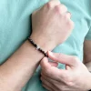 By Gabay , Armbånd med træperler og sølvkors, Ø 18 cm* Studentergaver|Gave-ideer