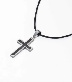 Praisent Kors i sølv og carbon med lædersnor* Studentergaver|Gave-ideer