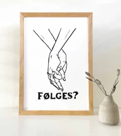 Inge Marie Kirketerp Hansen Linoleumstryk: Følges?, A4 Plakat, Sort* Bryllup|Gave-ideer