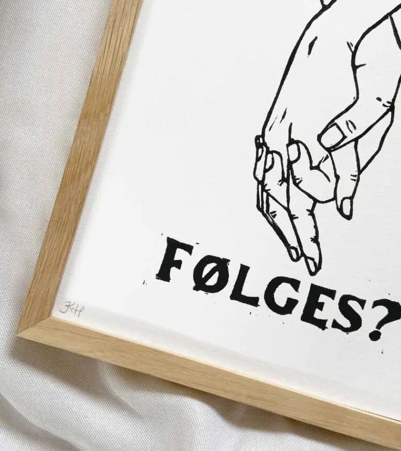 Inge Marie Kirketerp Hansen Linoleumstryk: Følges?, A4 Plakat, Sort* Bryllup|Gave-ideer