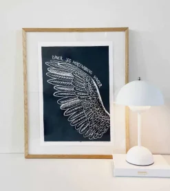 Inge Marie Kirketerp Hansen Linoleumstryk: Morgenrødens vinger, A3 Plakat, Mørkeblå* Bryllup|Gave-ideer