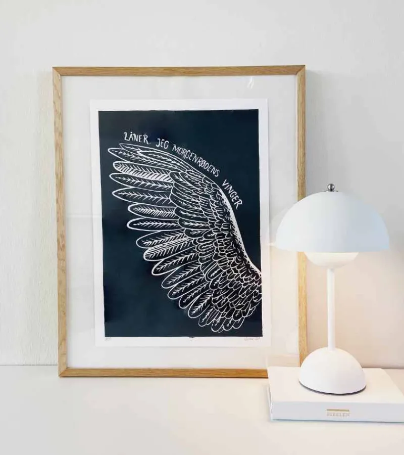 Inge Marie Kirketerp Hansen Linoleumstryk: Morgenrødens vinger, A3 Plakat, Mørkeblå* Bryllup|Gave-ideer
