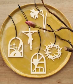 OnlyByGrace Påskeophæng, Jesu Korsfæstelse, Hvid* Kalendergaver|Jul